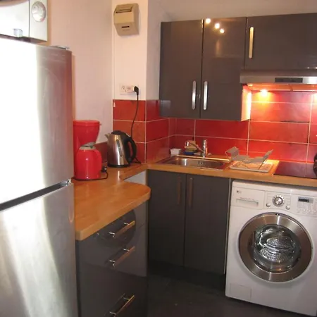 Confortable Avec Wi-fi Et Balcon à - Fr-1-512-242 Appartement